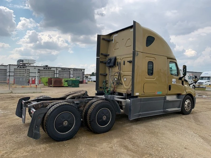 FREIGHTLINER CASCADIA 126 SLEEPER 2020