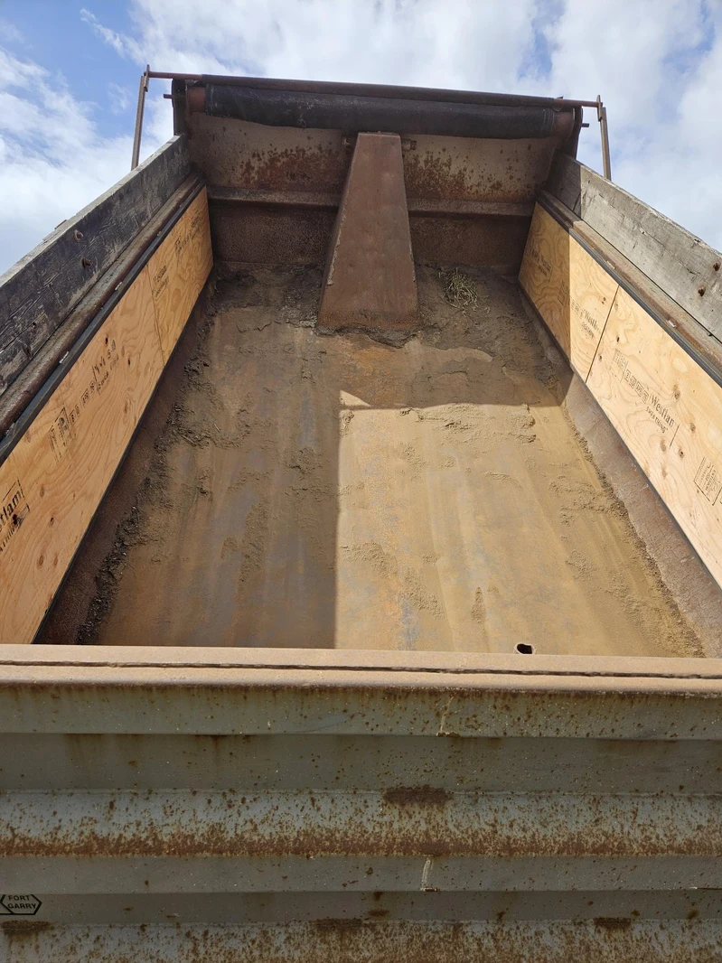 MIDLAND GRAVEL PUP 2005