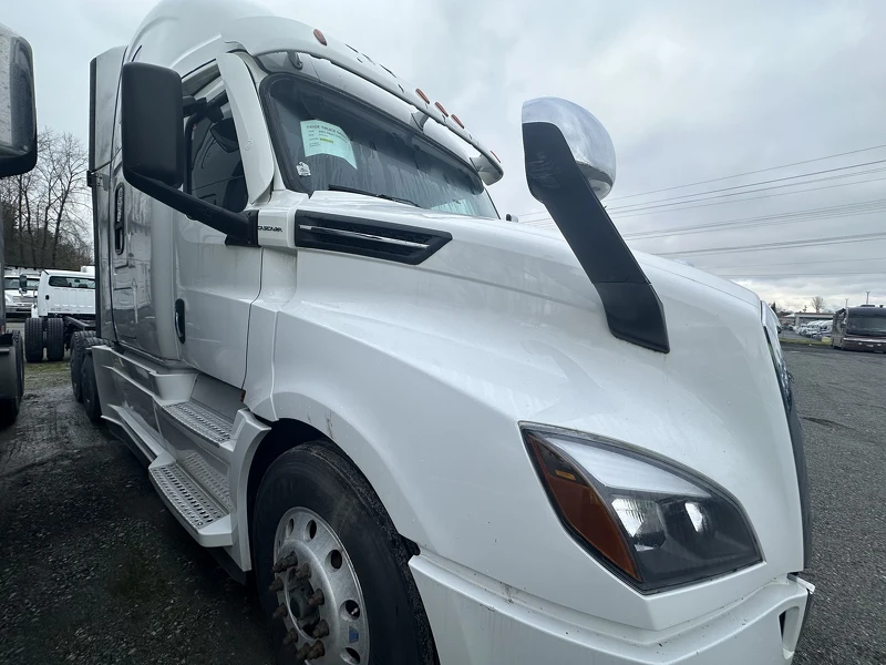 FREIGHTLINER CASCADIA 2021