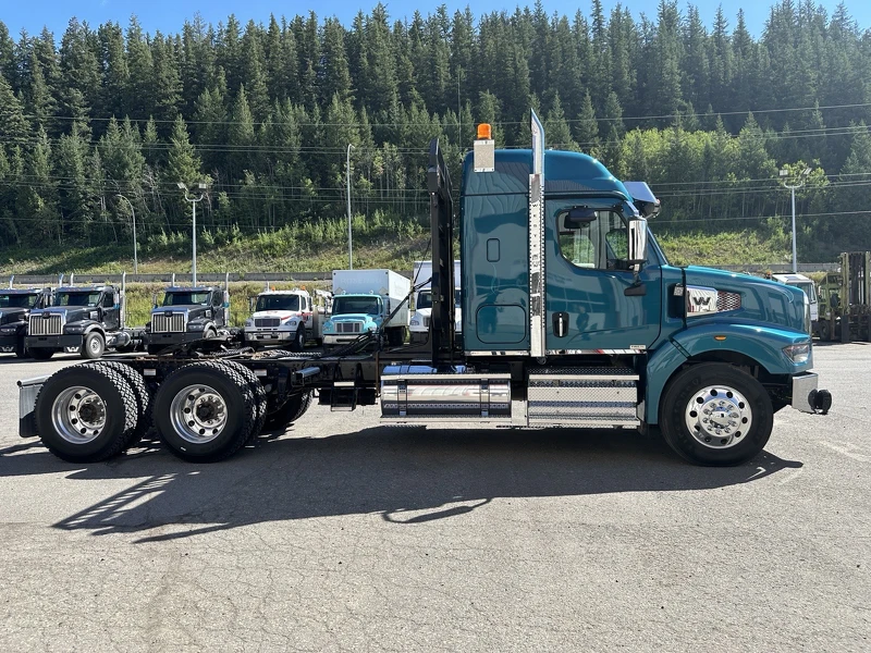 WESTERN STAR 49X 2024