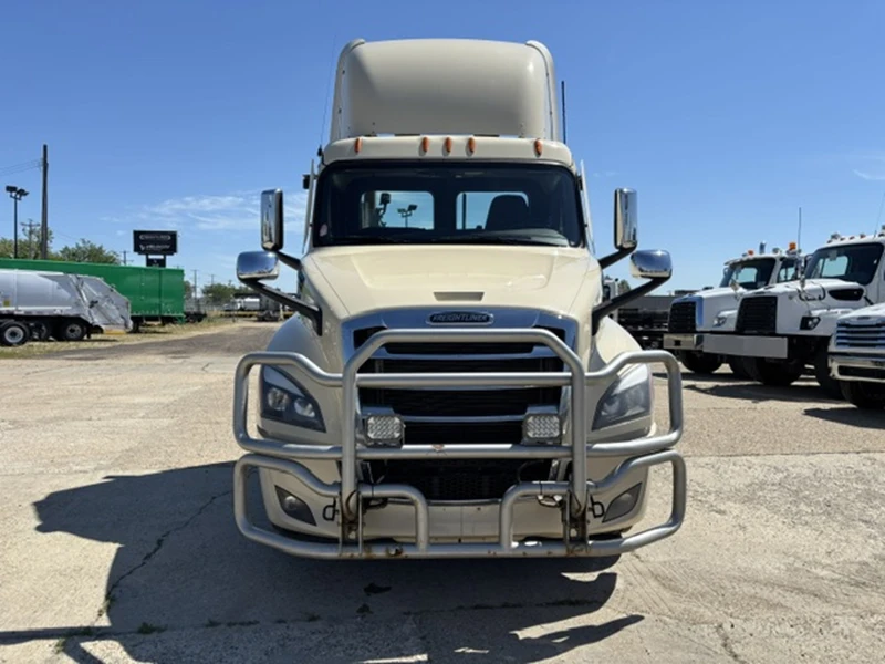 FREIGHTLINER CASCADIA 2024