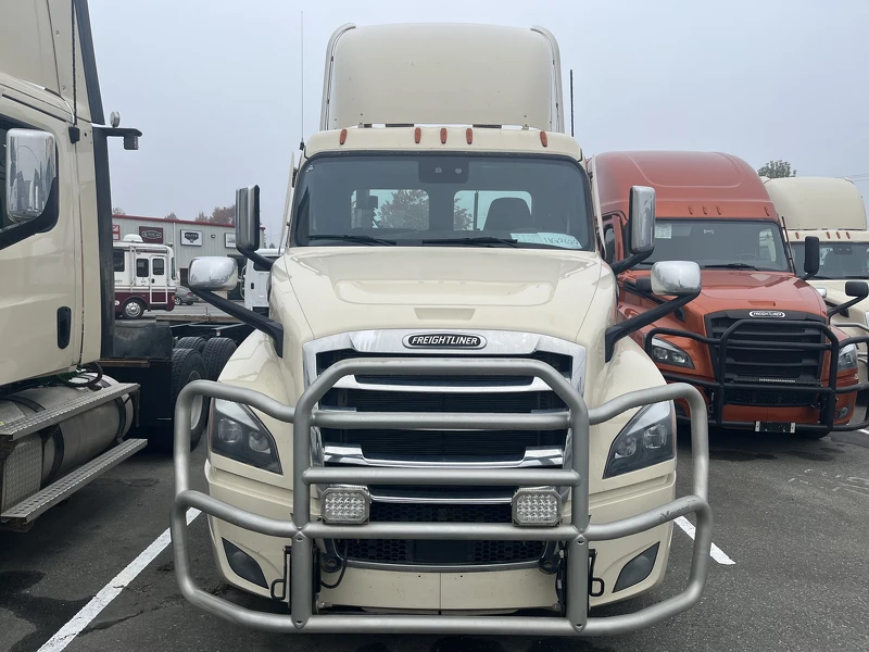 FREIGHTLINER CASCADIA 2023