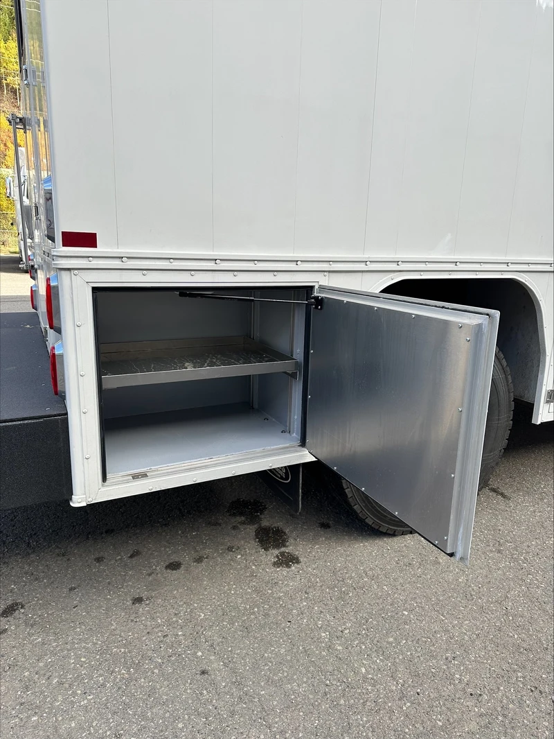 Velocity Truck Centres