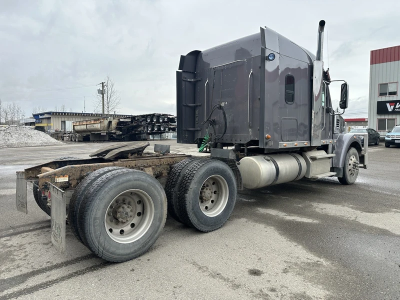 FREIGHTLINER 122SD 2016