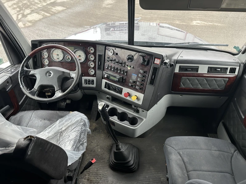 FREIGHTLINER 122SD 2016