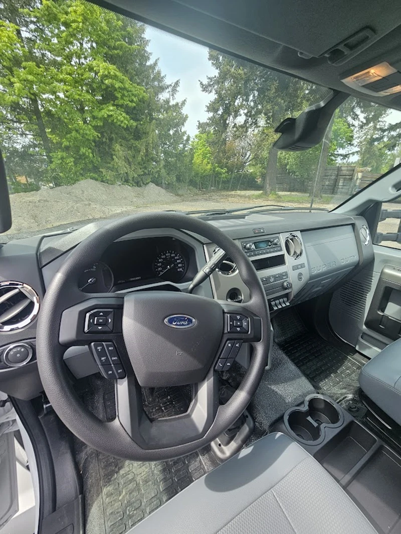 FORD F650 2023