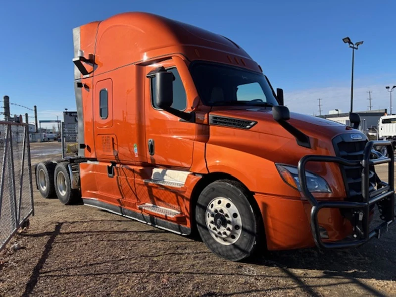FREIGHTLINER CASCADIA 126 SLEEPER 2025