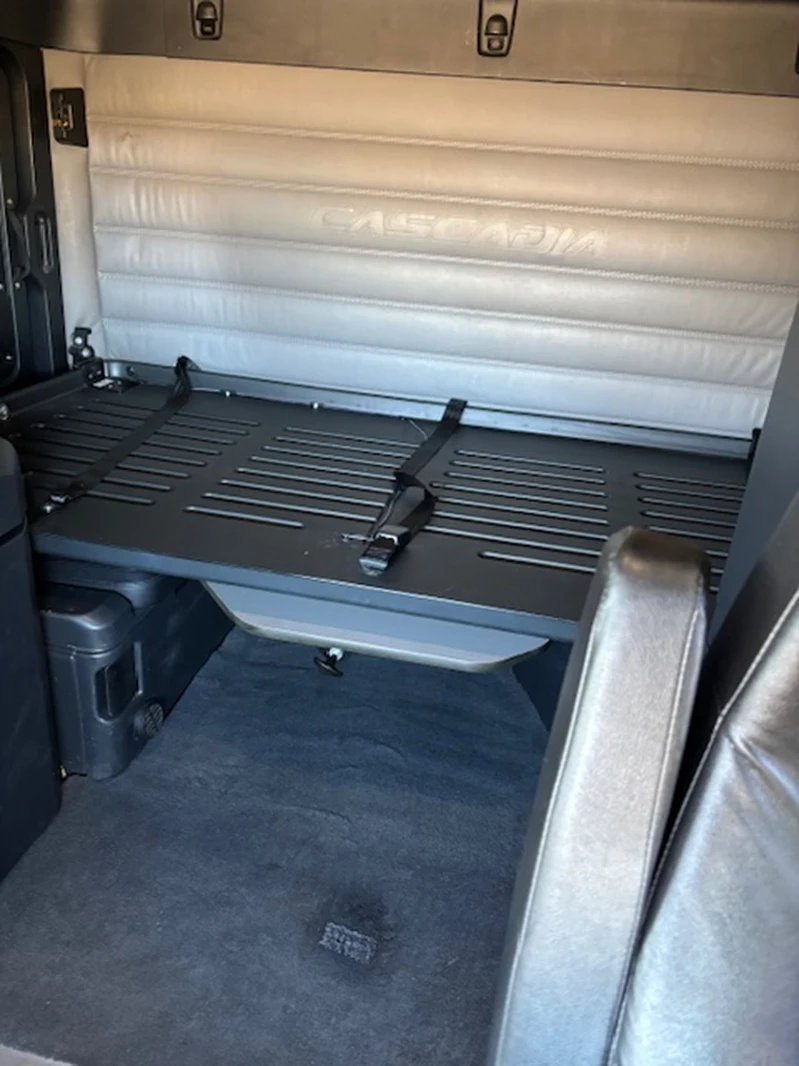 FREIGHTLINER CASCADIA 126 SLEEPER 2025