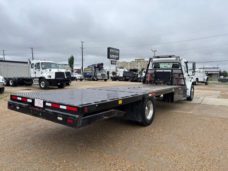 FREIGHTLINER M2 106 2019