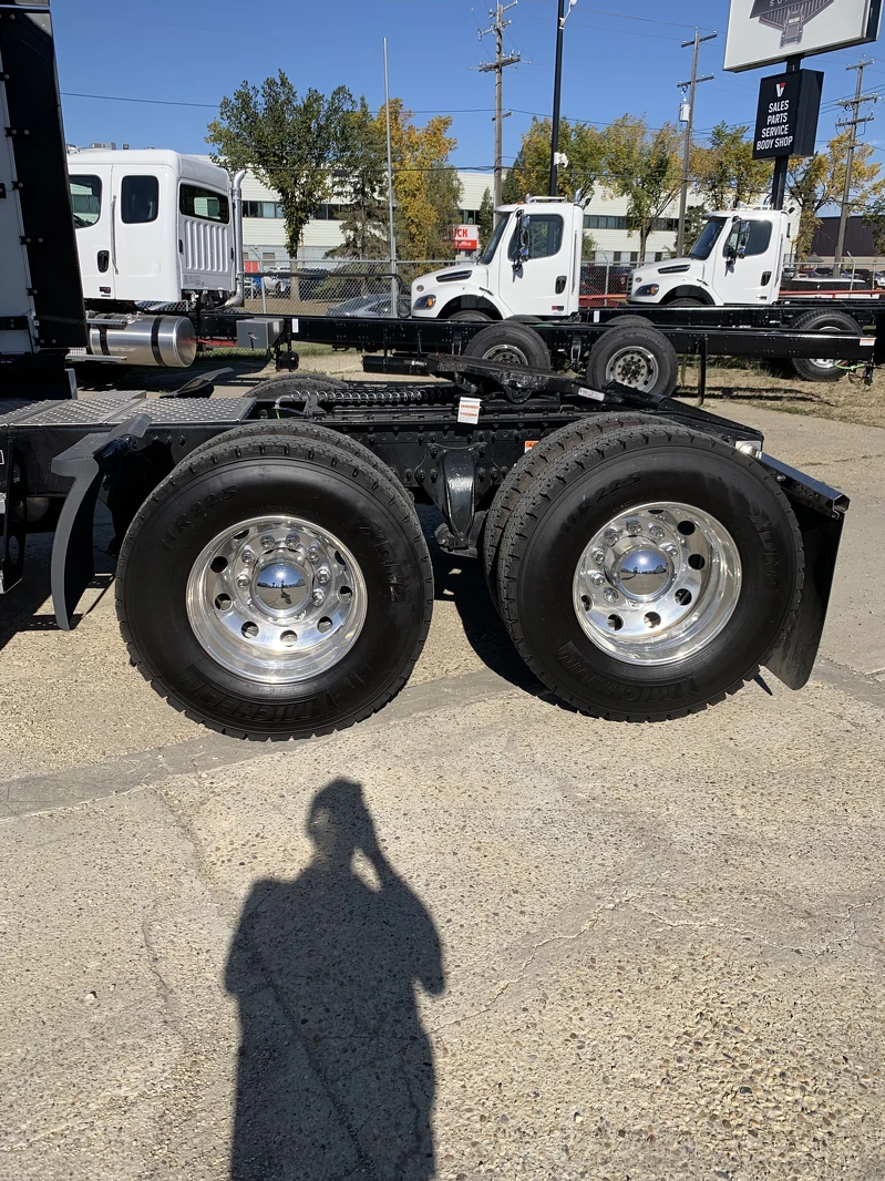 Velocity Truck Centres