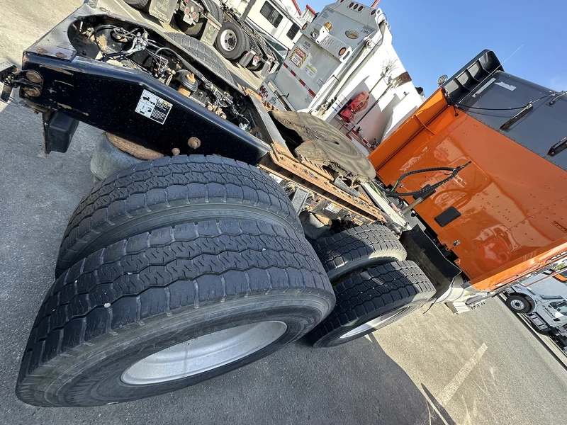 PETERBILT 567 2020