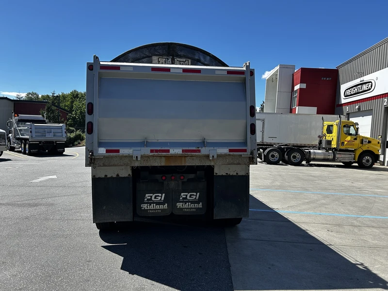MIDLAND TRIAXLE END DUM 2015